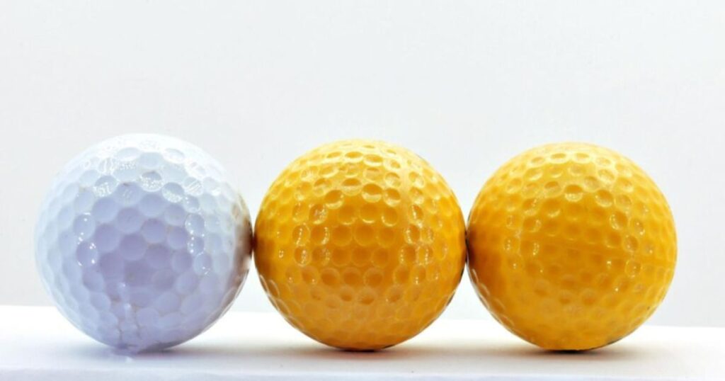Is there a difference between white and yellow golf balls