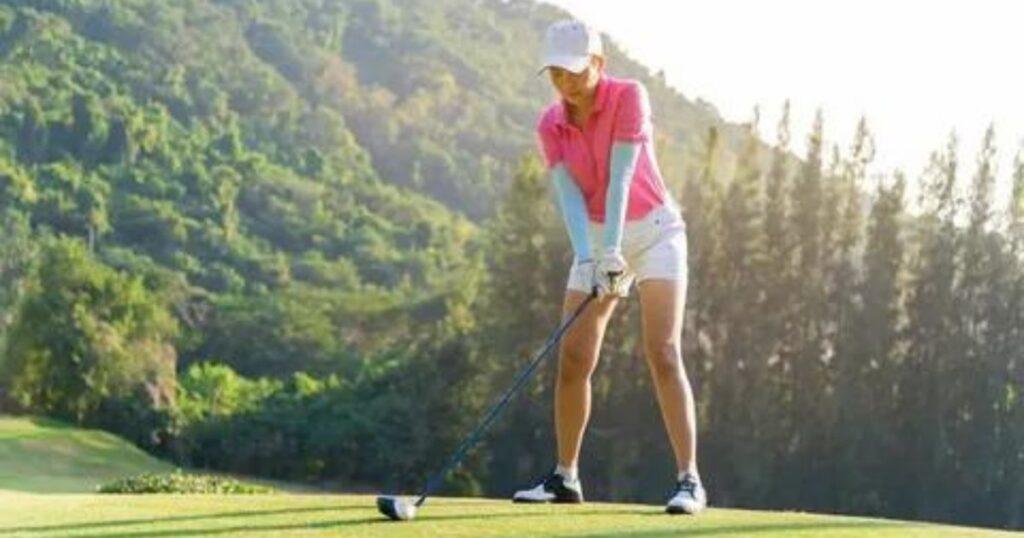 how to tee off in golf for beginners